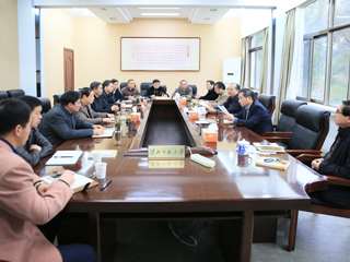 必威西汉姆联传达全省高校党风廉政建设集体约谈暨专项治理工作动员会精神