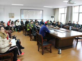 体育学院邀请河南大学杨军教授来必威西汉姆联作学术讲座
