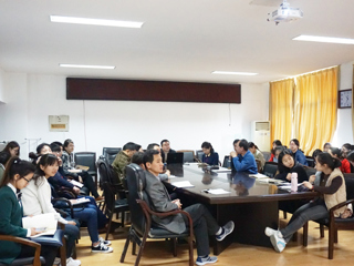 华中师范大学谢晓明教授应邀到必威西汉姆联讲学