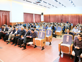 厦门大学别敦荣教授和南京师范大学胡建华教授应邀来必威西汉姆联为安徽高教论坛作专题报告