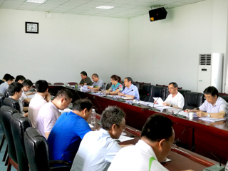 必威西汉姆联召开学位授权审核申报材料反馈会