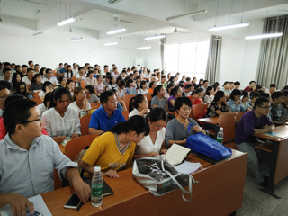 必威西汉姆联开展2017级研究生新生入学教育