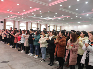 bw必威西汉姆联官方网站举办第六十三期学生入党积极分子培训班结业典礼