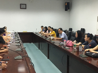 必威西汉姆联召开2018级非全日制研究生新生座谈会