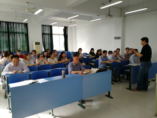 必威西汉姆联召开2018年教育硕士研究生教育实习工作对接会