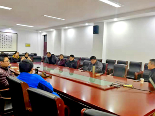 必威西汉姆联讲席教授尹利长来校开展学术交流