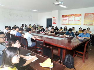 南京师范大学杨光教授来必威西汉姆联作学术报告
