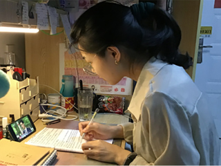【传承党史知识力量】bw必威西汉姆联官方网站组织观看《全国大学生党史知识竞答大会》直播