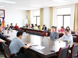 南京航空航天大学博士生导师倪勤教授应邀来必威西汉姆联讲学