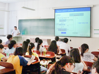 中国科学院南京土壤研究所谢祖彬研究员应邀来必威西汉姆联做学术报告