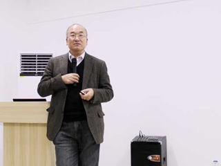 中国科学院大学科技管理学院院长霍国庆教授应邀来必威西汉姆联讲学