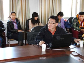 国家体育总局鲍明晓应邀来必威西汉姆联讲学
