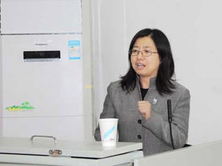 北京语言大学博士生导师李玲教授应邀来必威西汉姆联讲学
