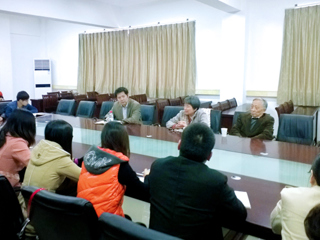 北京师范大学博士生导师曾贻芬教授应邀来必威西汉姆联讲学