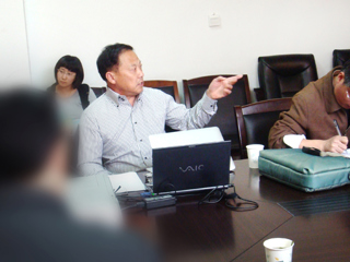 著名语法学家张国宪教授来必威西汉姆联讲学
