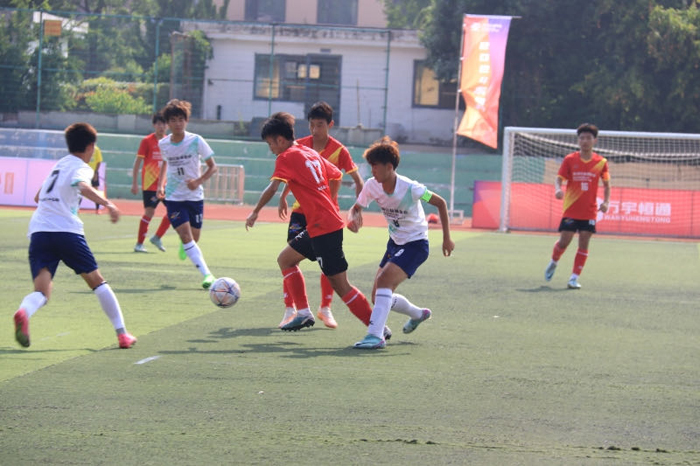 “2024东润杯·安徽省青少年足球邀请赛”在必威西汉姆联开赛